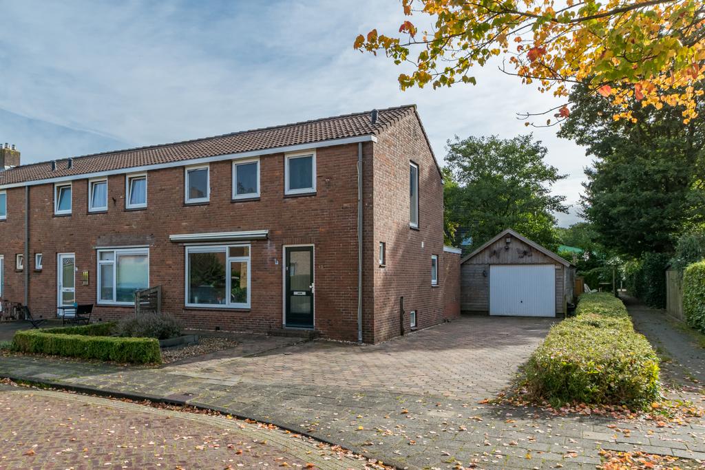 Tj. Nawijnstraat 15 Nij Beets
