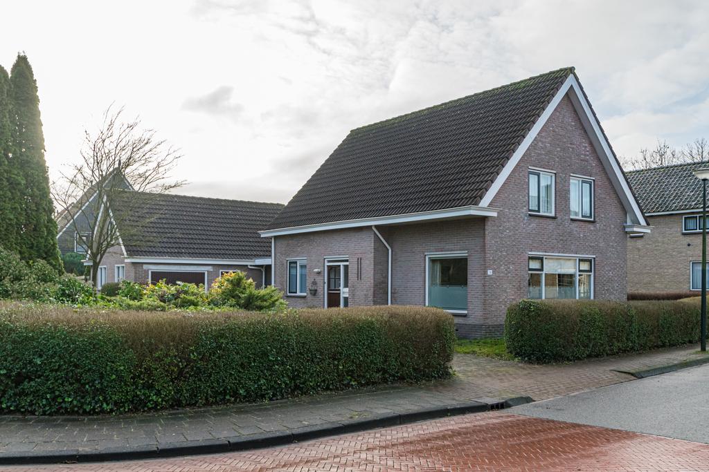 De Buorren 74 Lippenhuizen